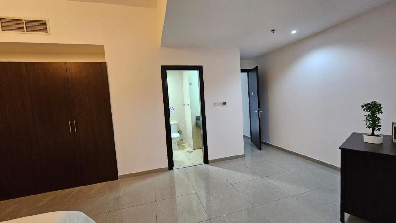 Apartment Great Marina Beach-Front Whole Flat With Amazing View, Many Activities & En-Suite Rooms *