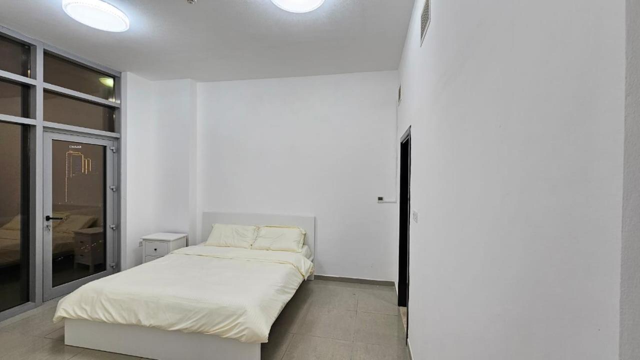 Great Marina Beach-Front Whole Flat With Amazing View, Many Activities & En-Suite Rooms *