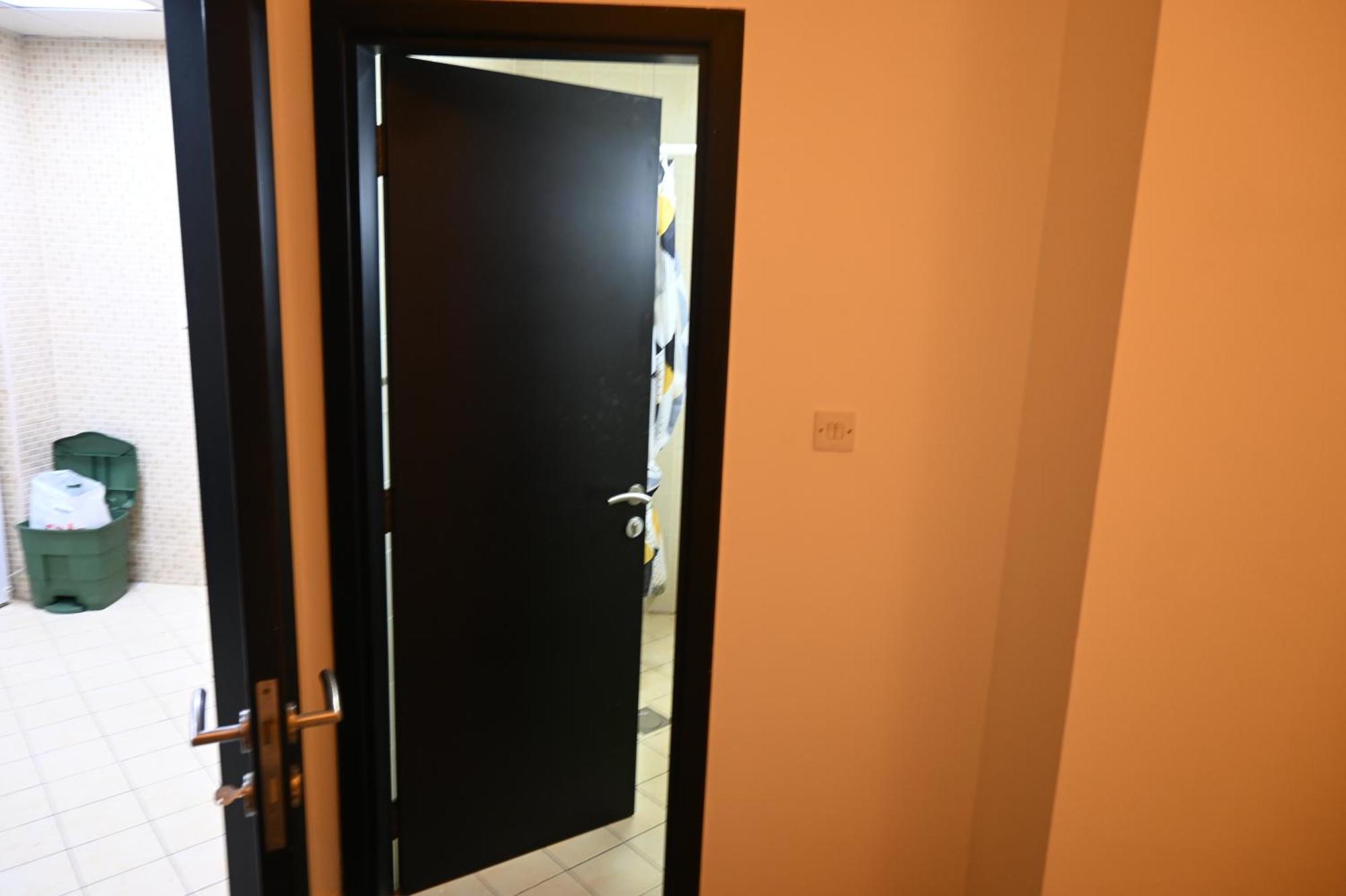 Great Marina Beach-Front Whole Flat With Amazing View, Many Activities & En-Suite Rooms Apartment Dubai